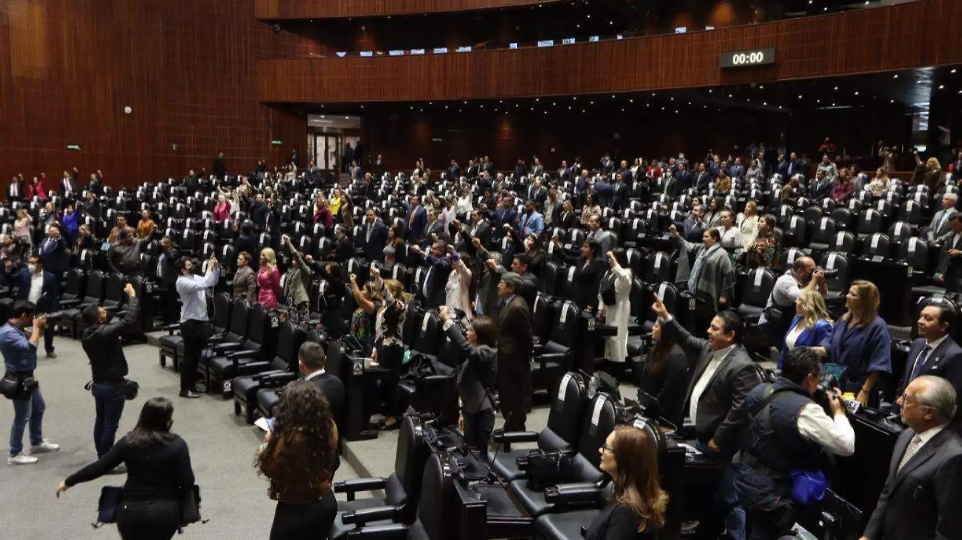 Diputados aprueban reforma de vivienda será adecuada y asequible para cualquier persona